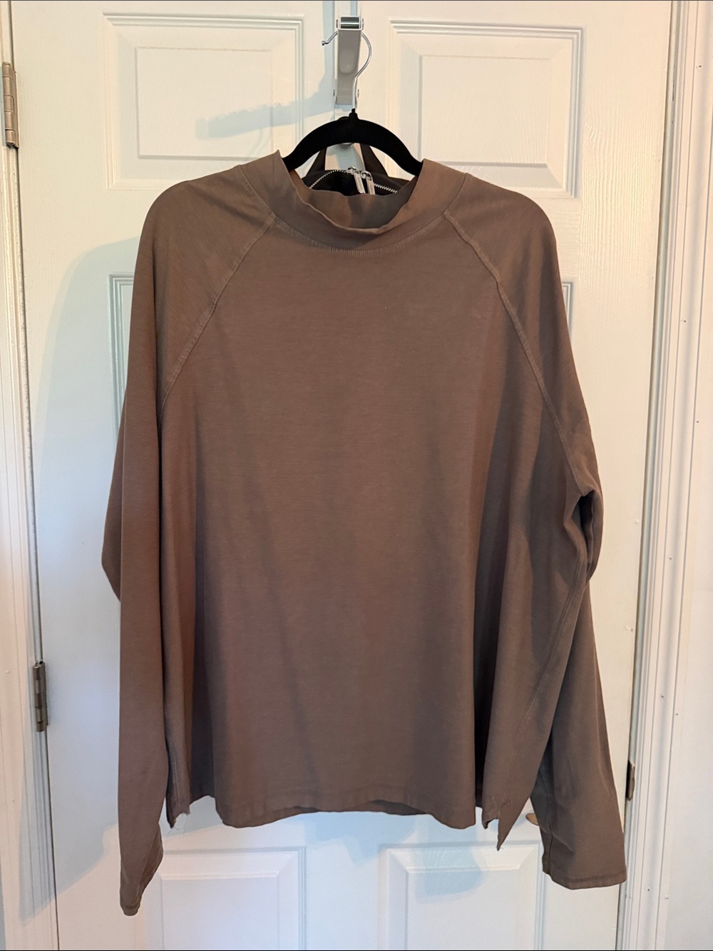 Women’s Long Sleeve Mock Neck Sweater in Brown